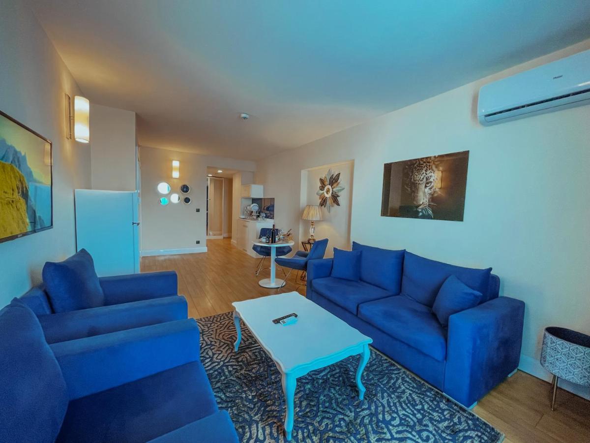 Готель Batumi Floor40 Екстер'єр фото