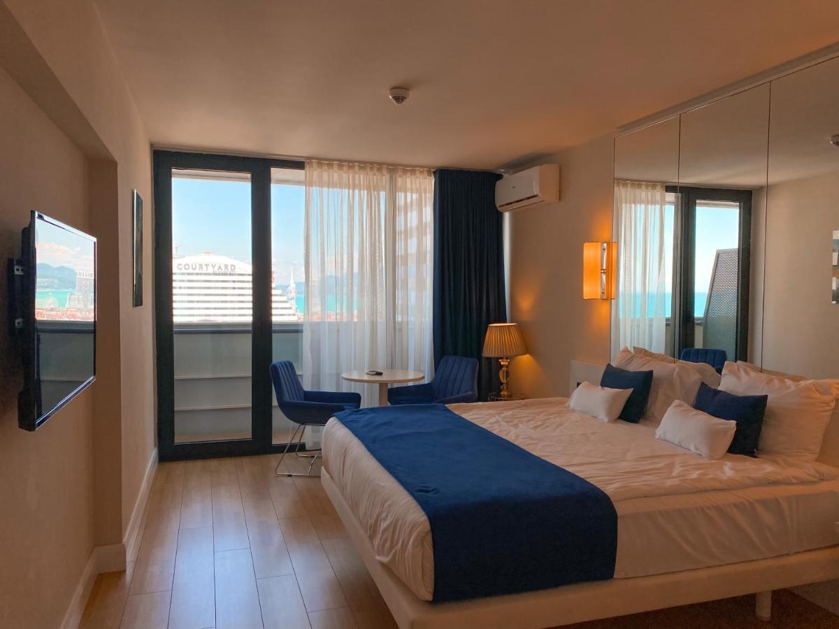 Готель Batumi Floor40 Екстер'єр фото