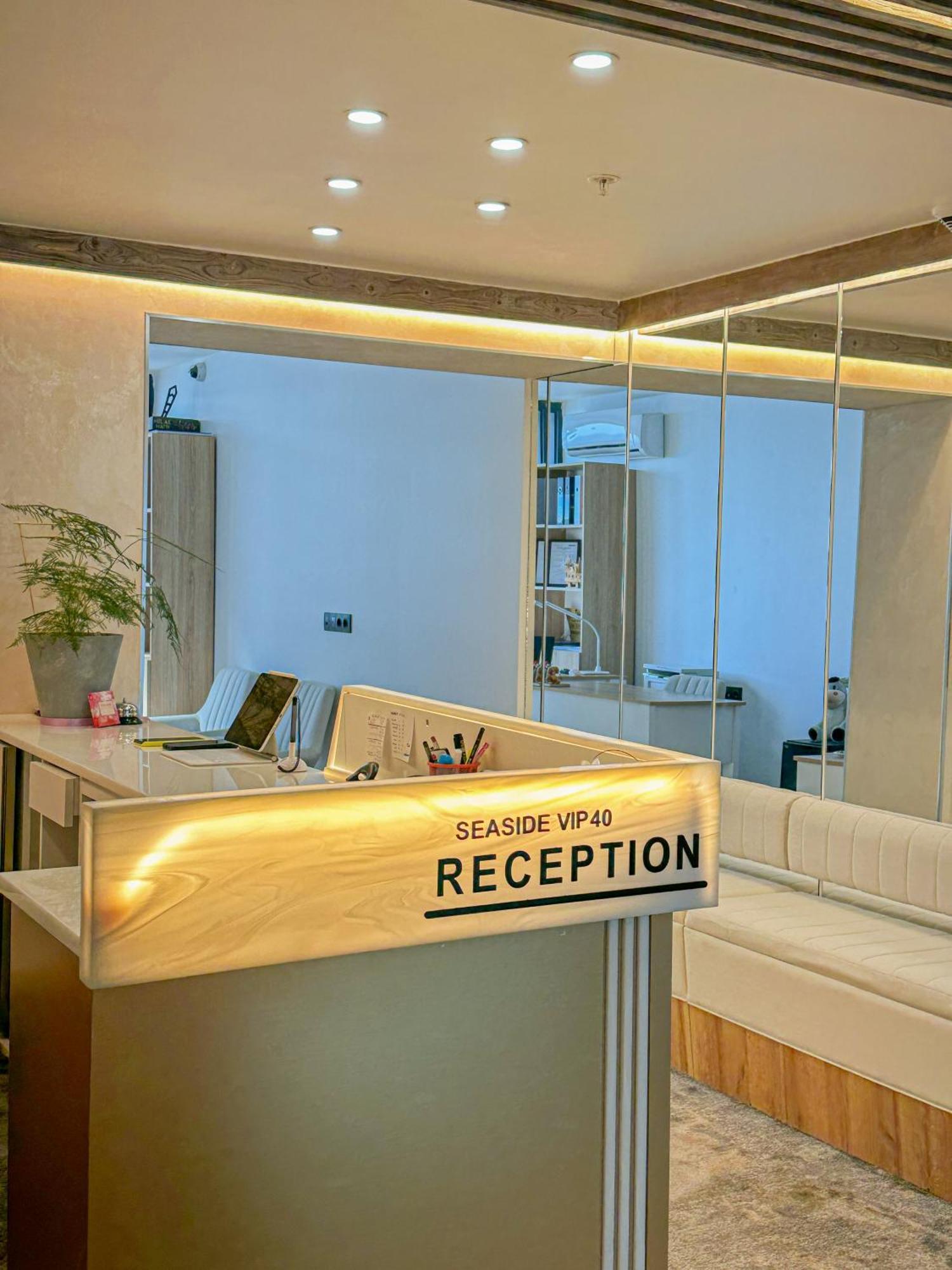 Готель Batumi Floor40 Екстер'єр фото
