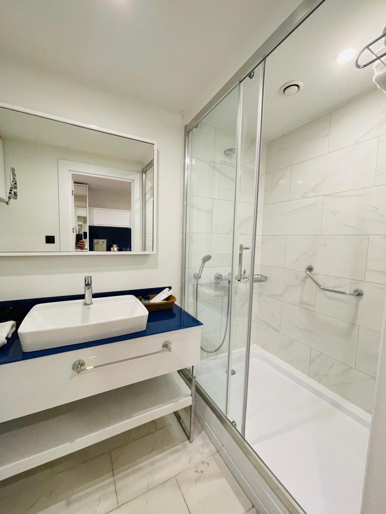 Готель Batumi Floor40 Екстер'єр фото