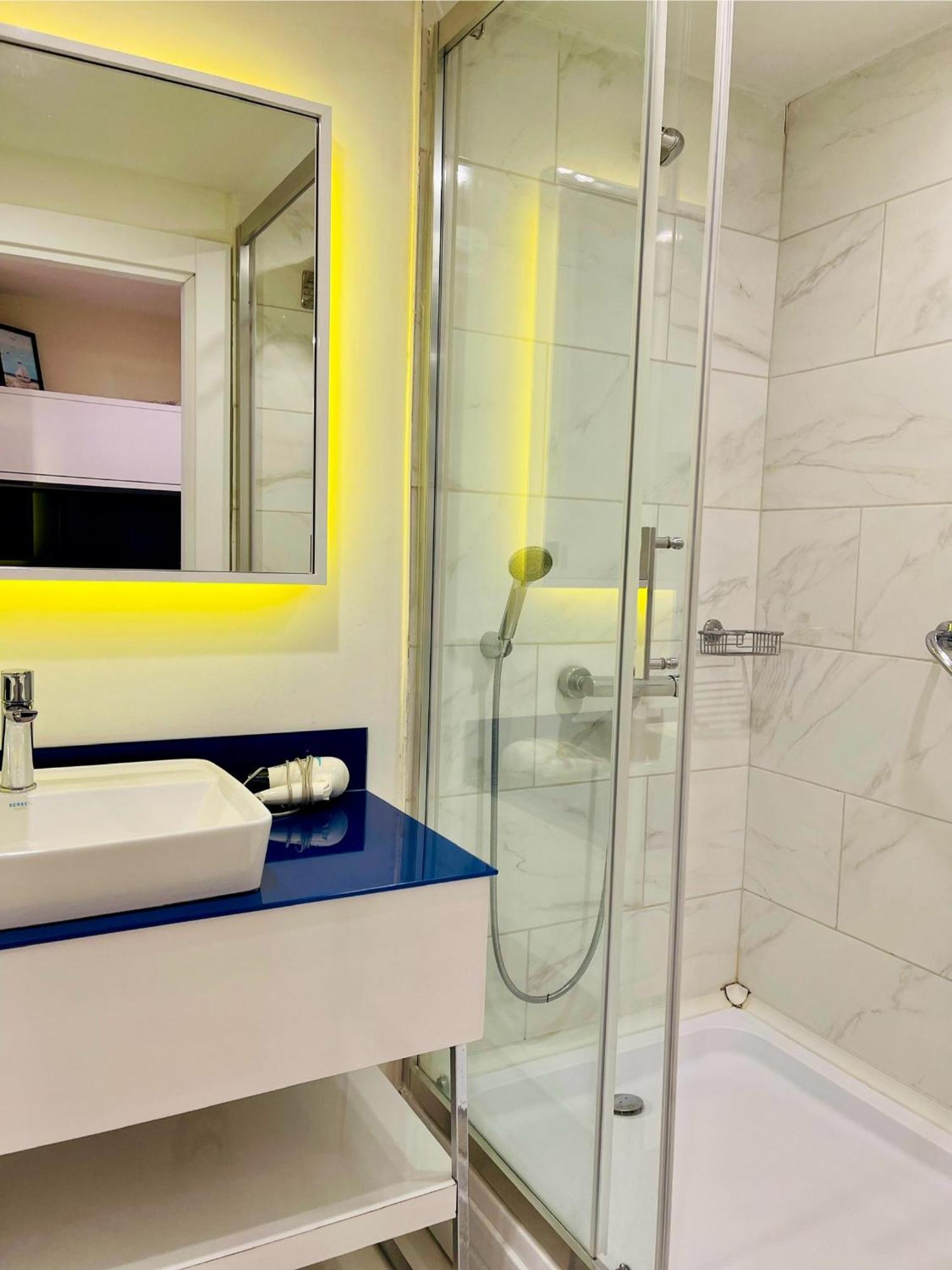 Готель Batumi Floor40 Екстер'єр фото