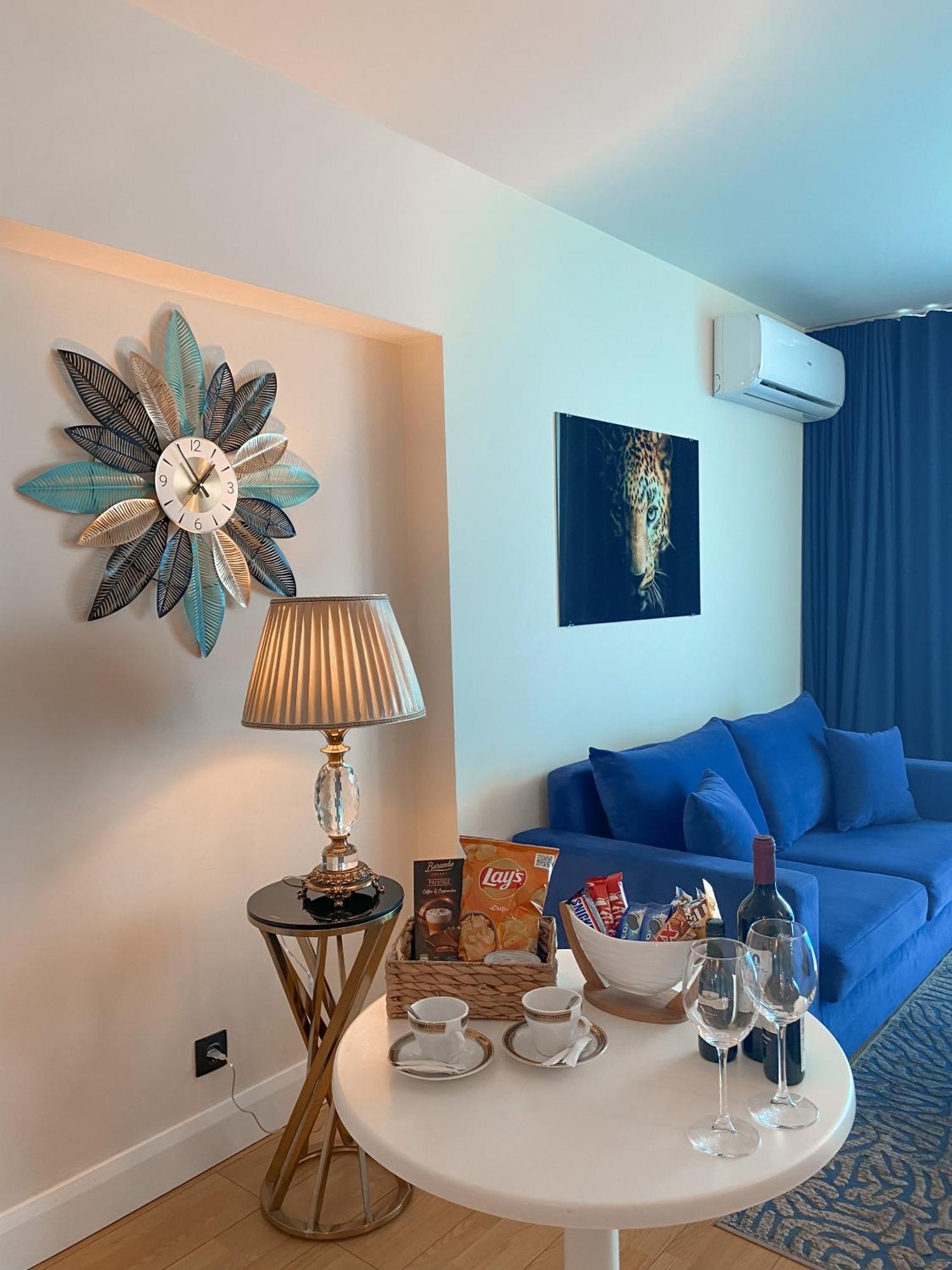 Готель Batumi Floor40 Екстер'єр фото