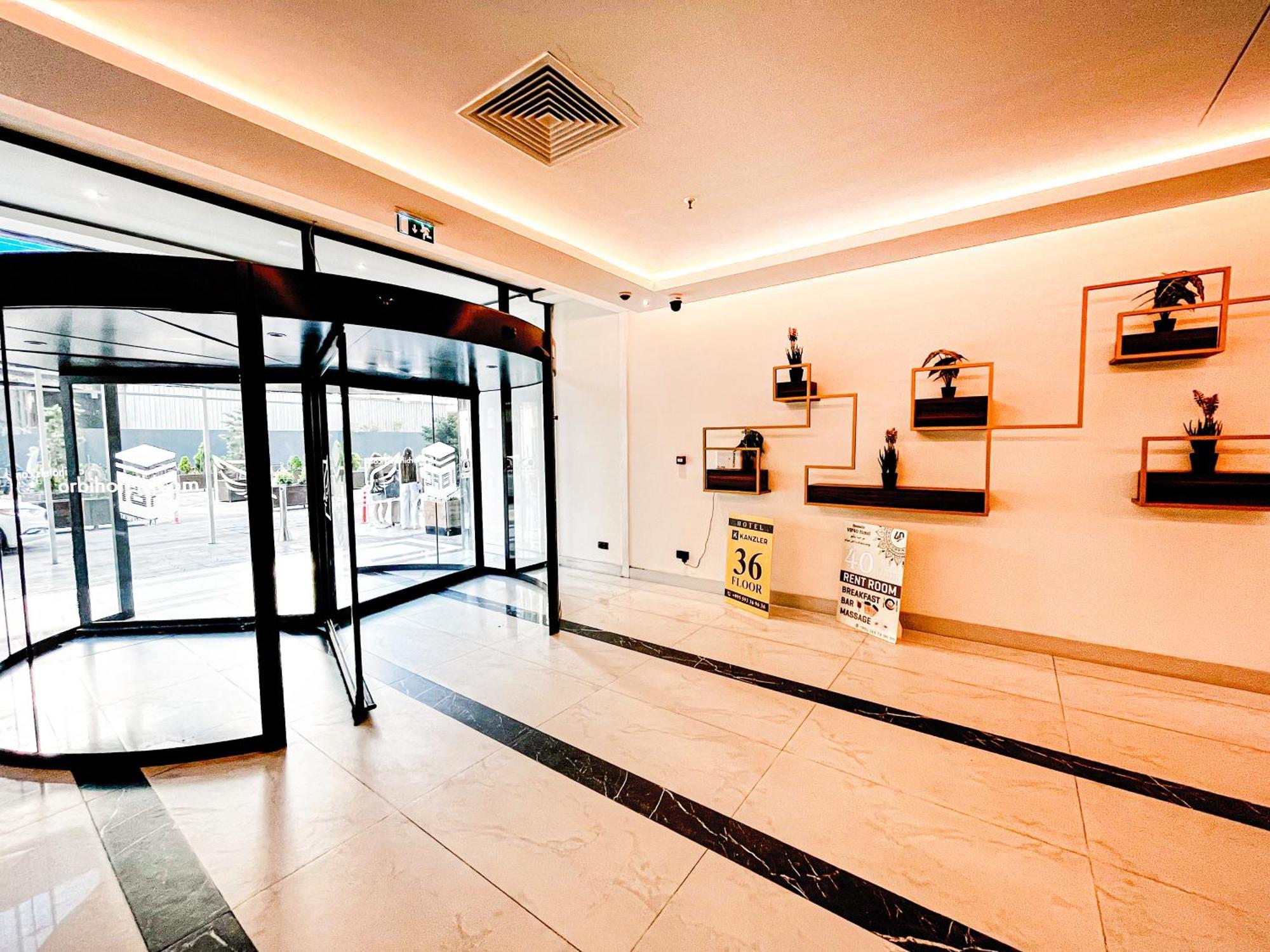 Готель Batumi Floor40 Екстер'єр фото